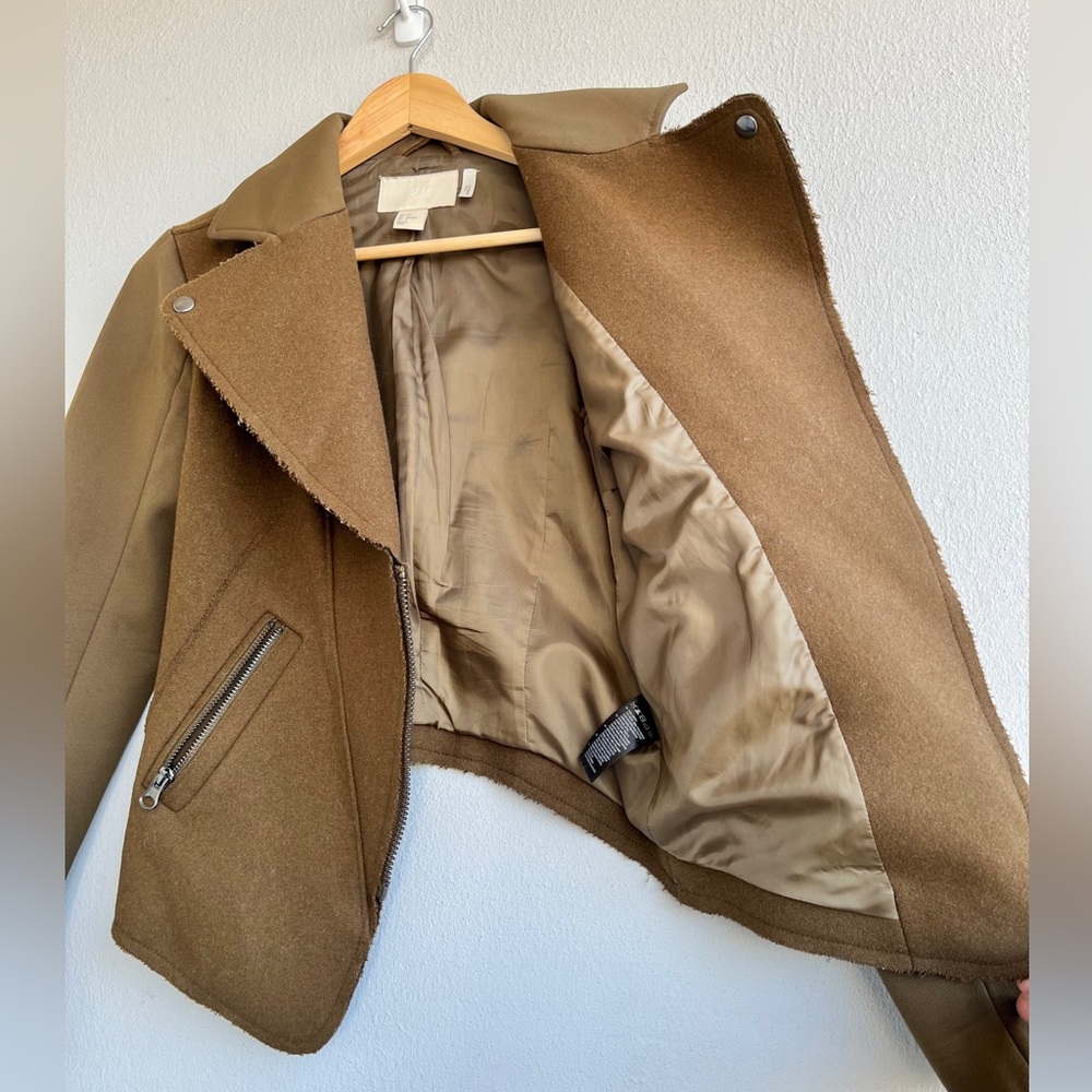 H&M | Cropped Olive Wool Jacket - Picture 3 of 16